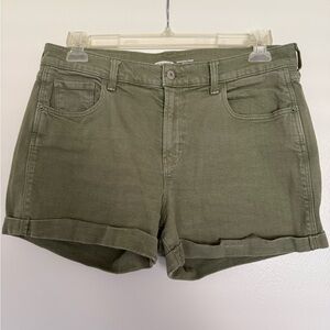 Old Navy Women's Shorts in Forest Green